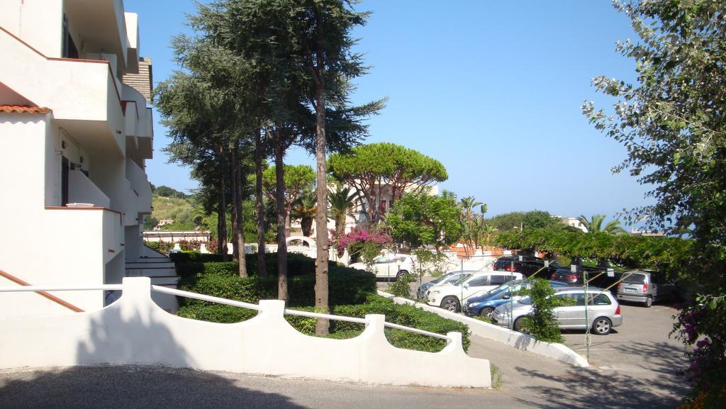 Ischia Uno Residence Forio  Exterior photo